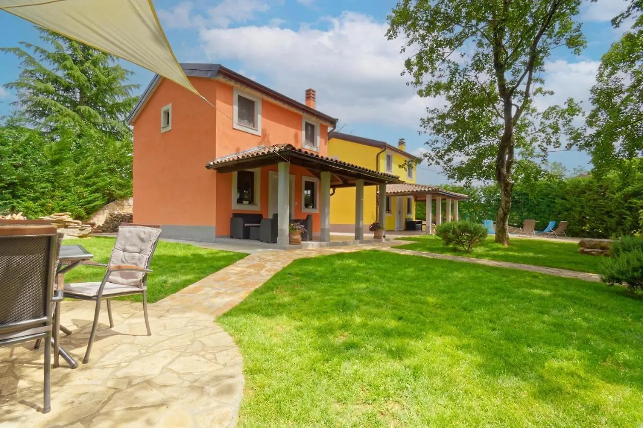 Holiday Homes Sunny Twins By Rent Istria Грожнян Хорватия