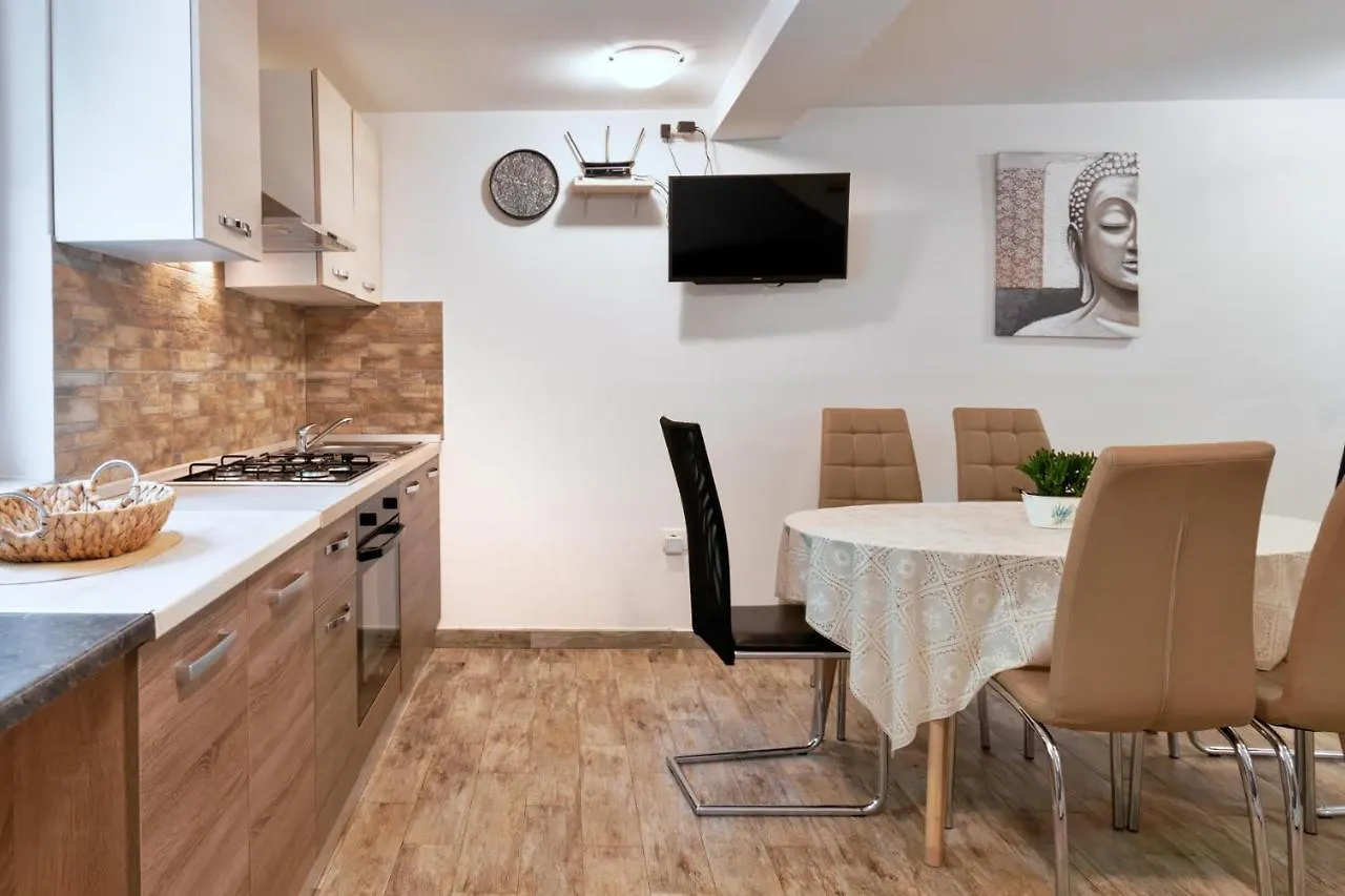 Holiday Homes Sunny Twins By Rent Istria Grožnjan