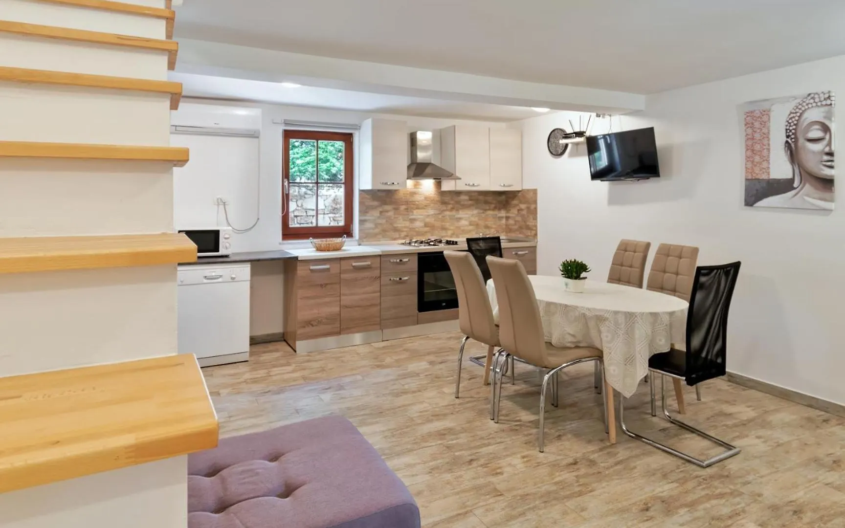 Holiday Homes Sunny Twins By Rent Istria Грожнян