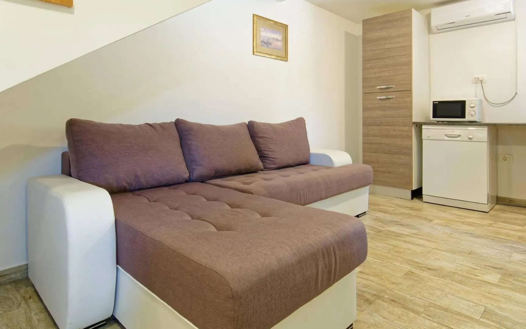 Holiday Homes Sunny Twins By Rent Istria Грожнян 0*,  Хорватия